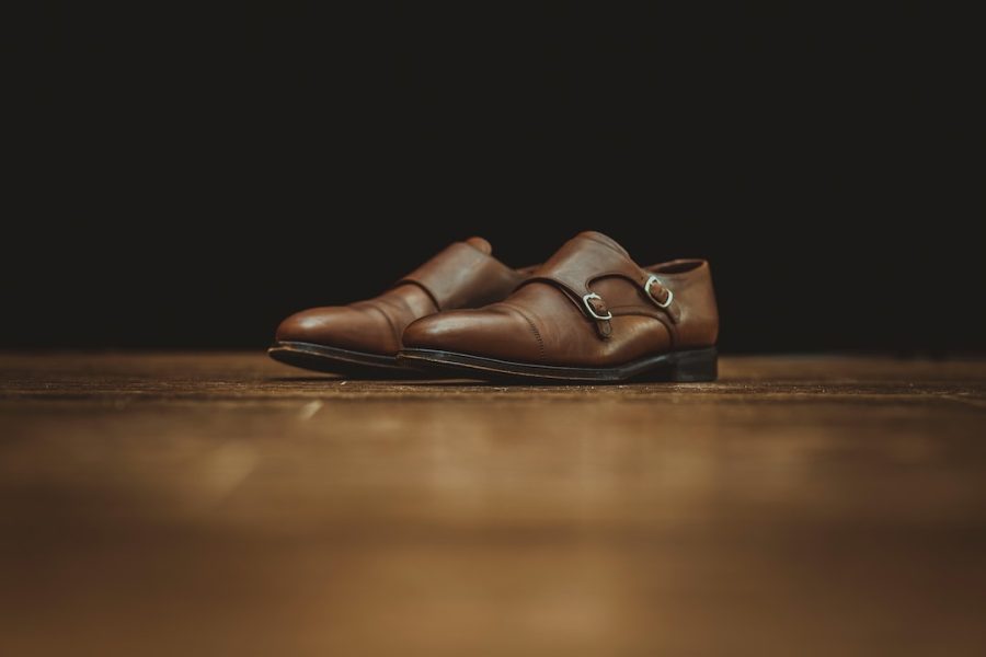 Eleganckie buty męskie: Wybór odpowiedniego obuwia dla różnych okazji